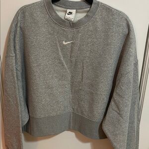 Nike Women's Heather Gray Crew Neck Cropped Sweatshirt